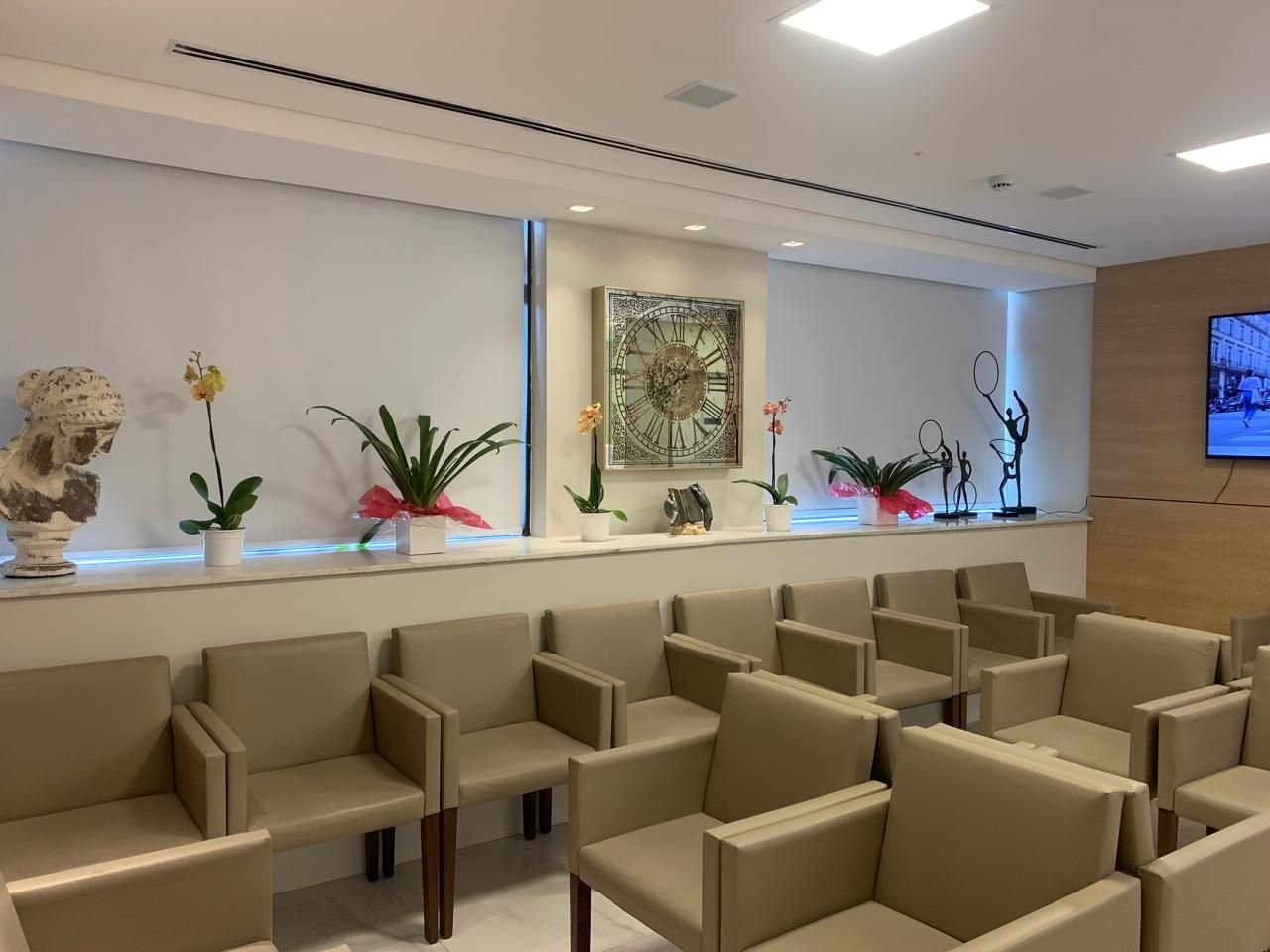 Sala de espera premium do Instituto de Oftalmologia do Vale